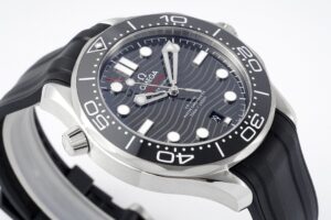 Seamaster Diver 300M ZF 1:1 Best Edition Black Ceramic Black Dial on Black Rubber Strap A8800 - Image 4