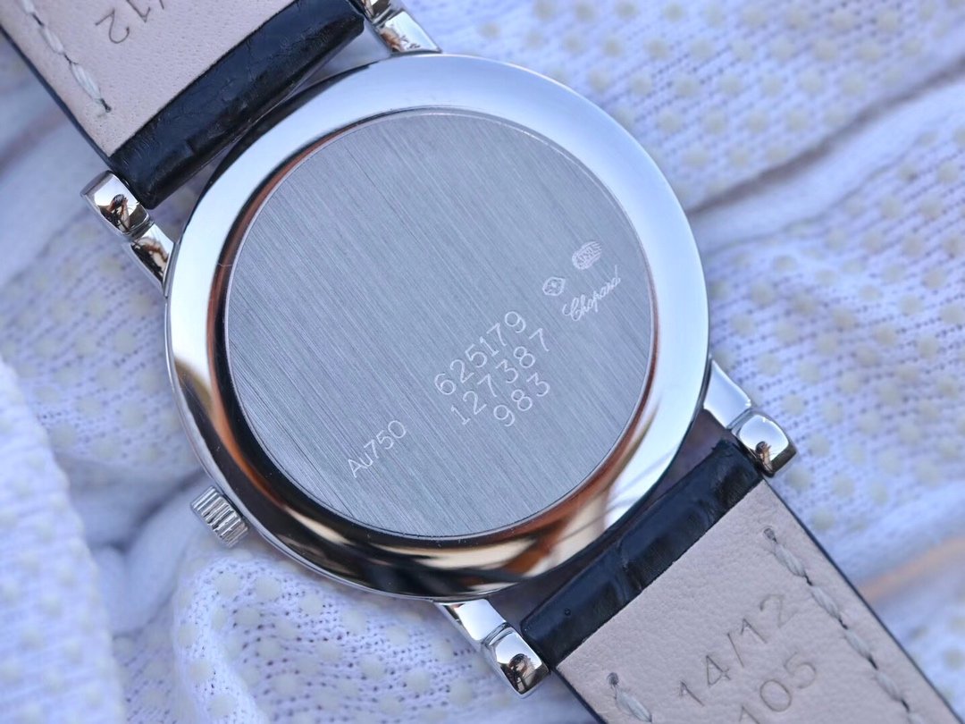 CLASSIC 26.5mm SS Best Edition White Dial on Black Leather Strap – Image 6