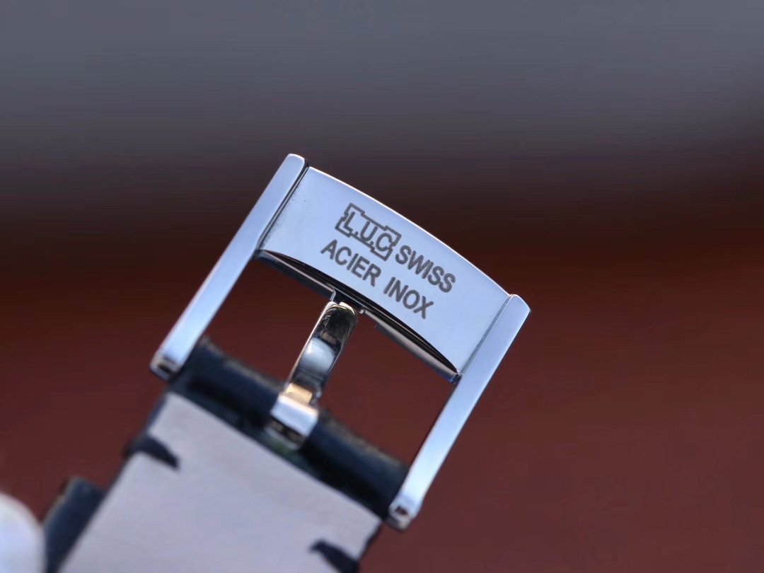 CLASSIC 26.5mm SS Best Edition White Dial on Black Leather Strap – Image 8