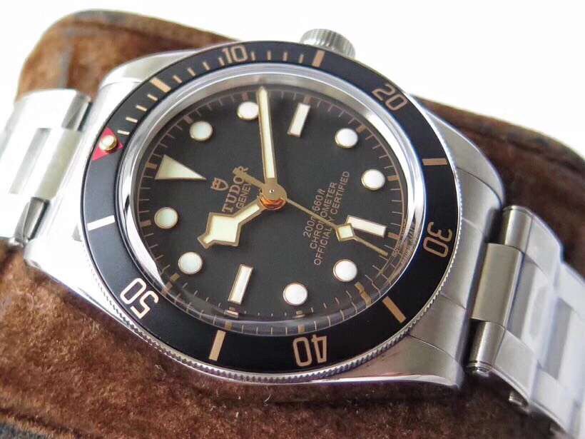 Heritage Black Bay Shield 39mm SS V2 ZF 1:1 Best Edition Black Bezel on SS Bracelet A2824 – Image 7