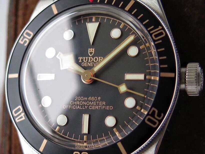 Heritage Black Bay Shield 39mm SS V2 ZF 1:1 Best Edition Black Bezel on SS Bracelet A2824 – Image 2