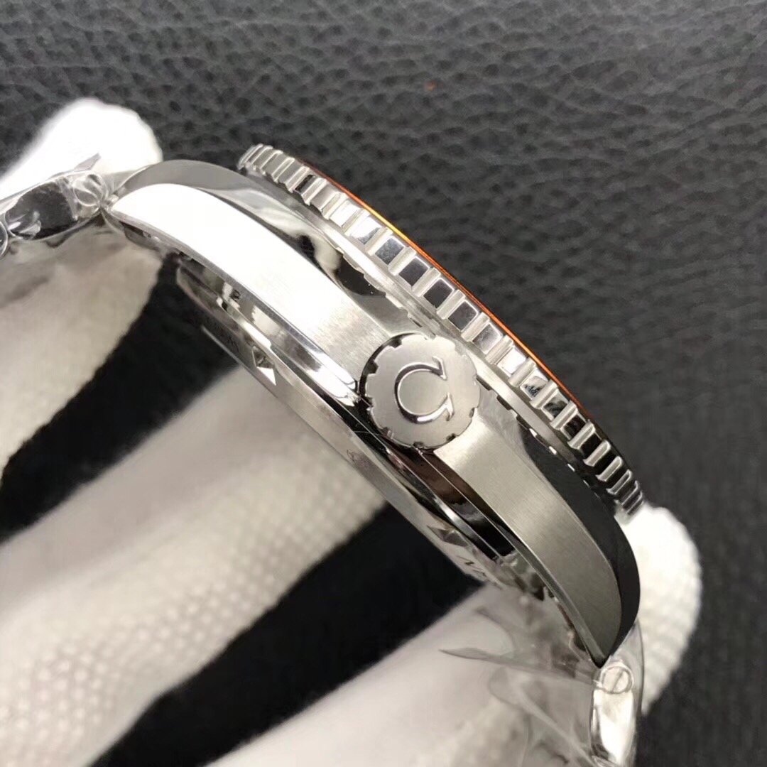 Planet Ocean Professional Orange Bezel 45.5mm 1:1 VSF Best Edition on SS Bracelet A8500 Super Clone – Image 3