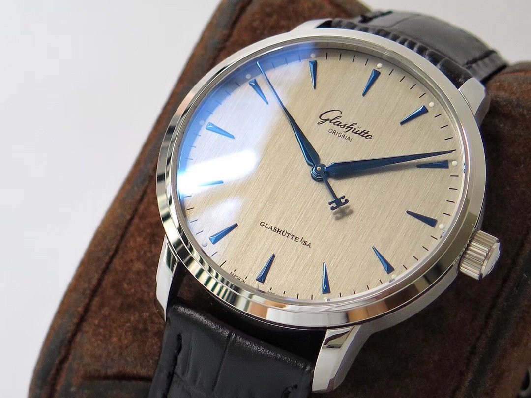 Excellence Series 42mm SS White Dial on Black lizard Leather Strap – Image 3