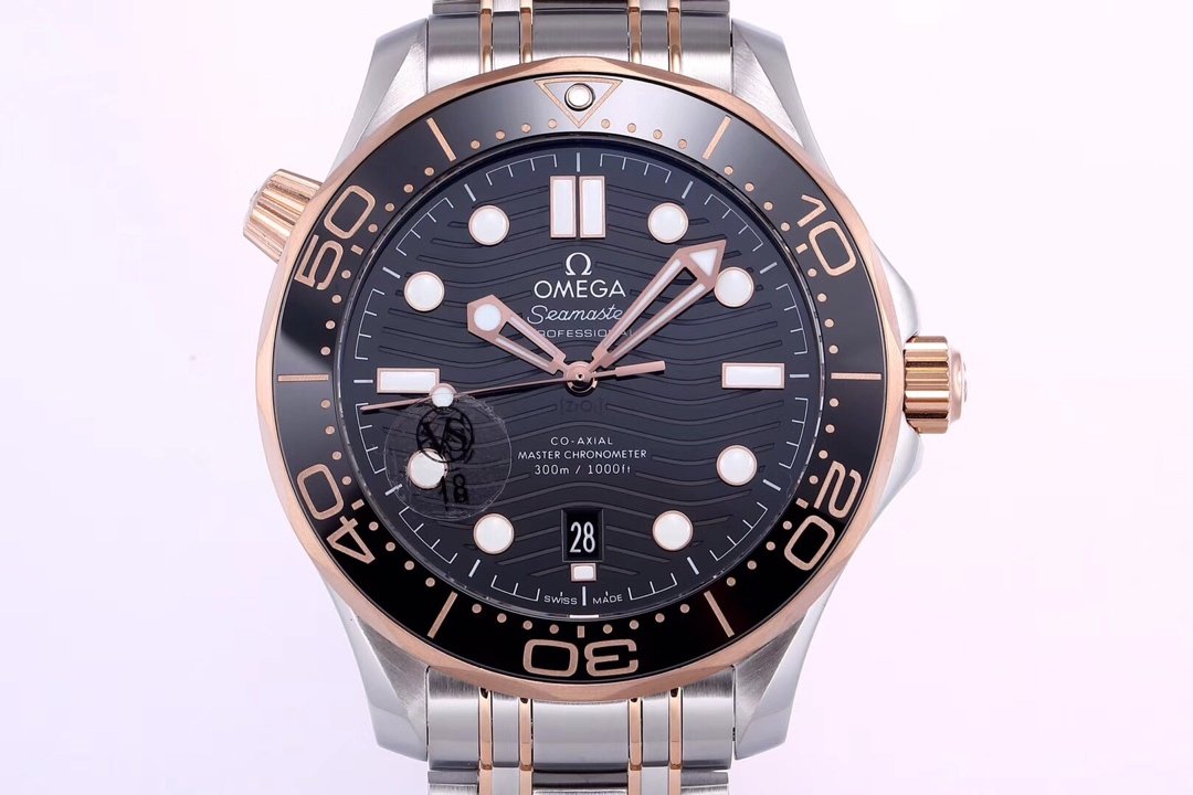 2018 SEAMASTER DIVER 300M SS/RG VSF 1:1 BEST EDITION RG BEZEL BLACK DIAL ON SS/RG BRACELET A8800 – Image 3