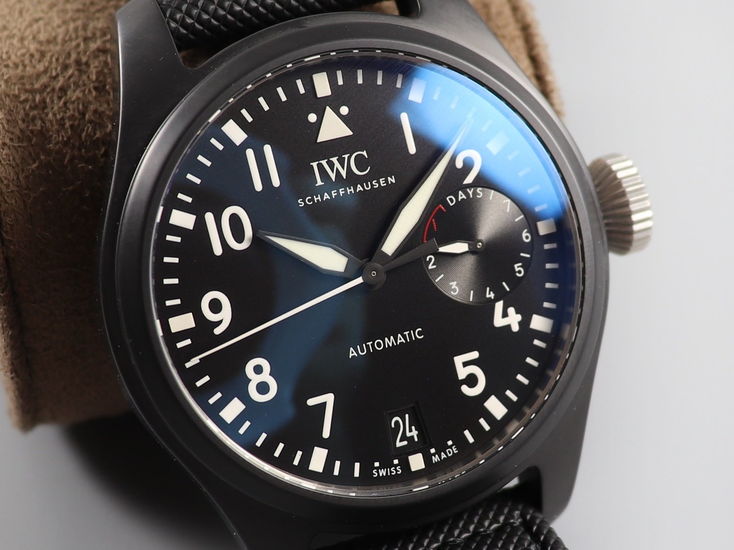 Big Pilot Rodeo Drive Ltd CER/NY Black ZF V2 A51111 – Image 3