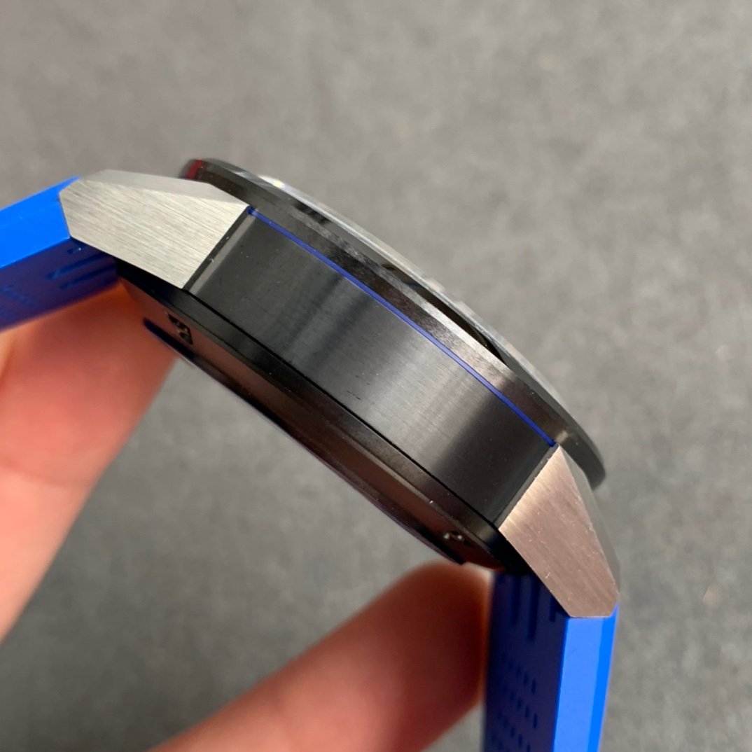 Calibre Heuer 01 Chrono SS/PVD XF 1:1 Best Edition Skeleton Dial Red Hand on Blue Rubber Strap A1887 – Image 5