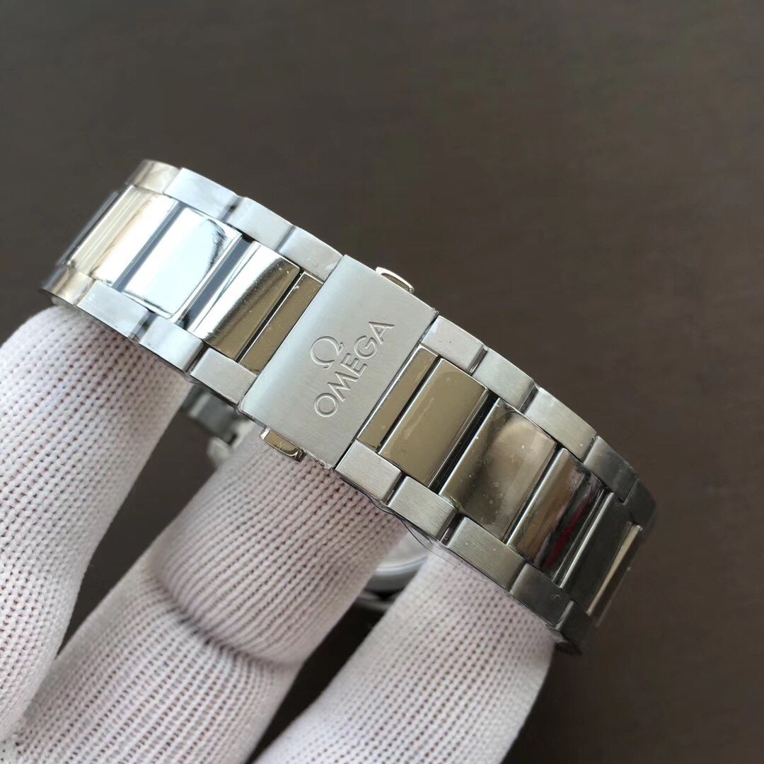 Aqua Terra 150M Master Chronometers VSF 1:1 Best Edition Green Dial on SS Bracelet A8900 Super Clone – Image 4