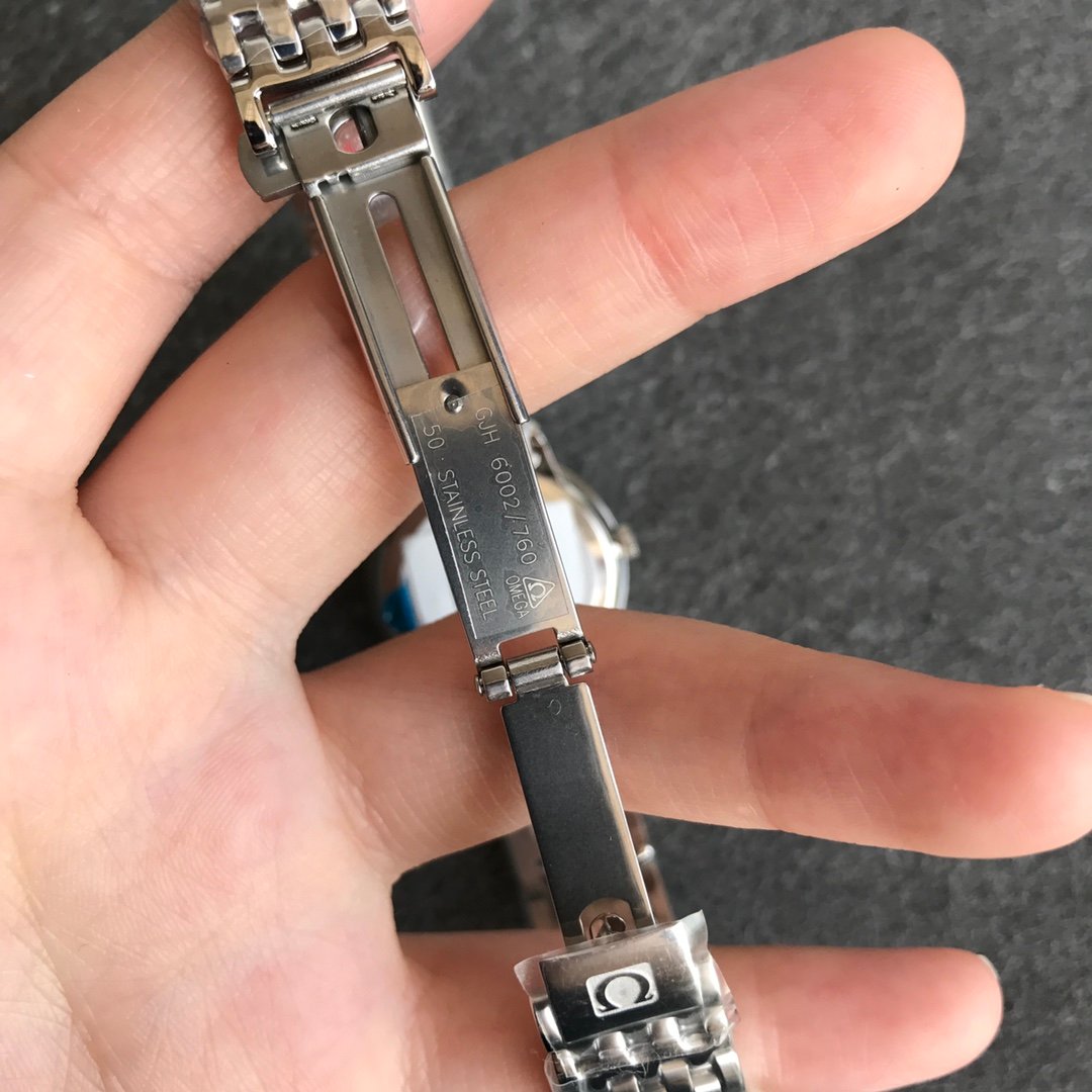 De Ville 27.4mm SS 1:1 Best Edition RG Mother Of Pearl Dial on SS Bracelet – Image 3