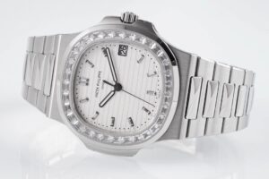 Nautilus 5711 PPF 1:1 Best Edition White Dial Diamonds Bezel on SS Bracelet 324CS - Image 8