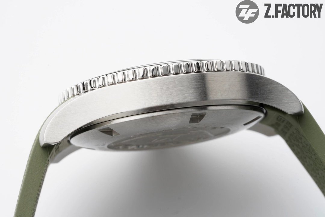 Conquest L3.840.4.56.6 Real Ceramic Bezel SS ZF 1:1 Best Edition Green dial On Green Rubber Strap A2824 – Image 4