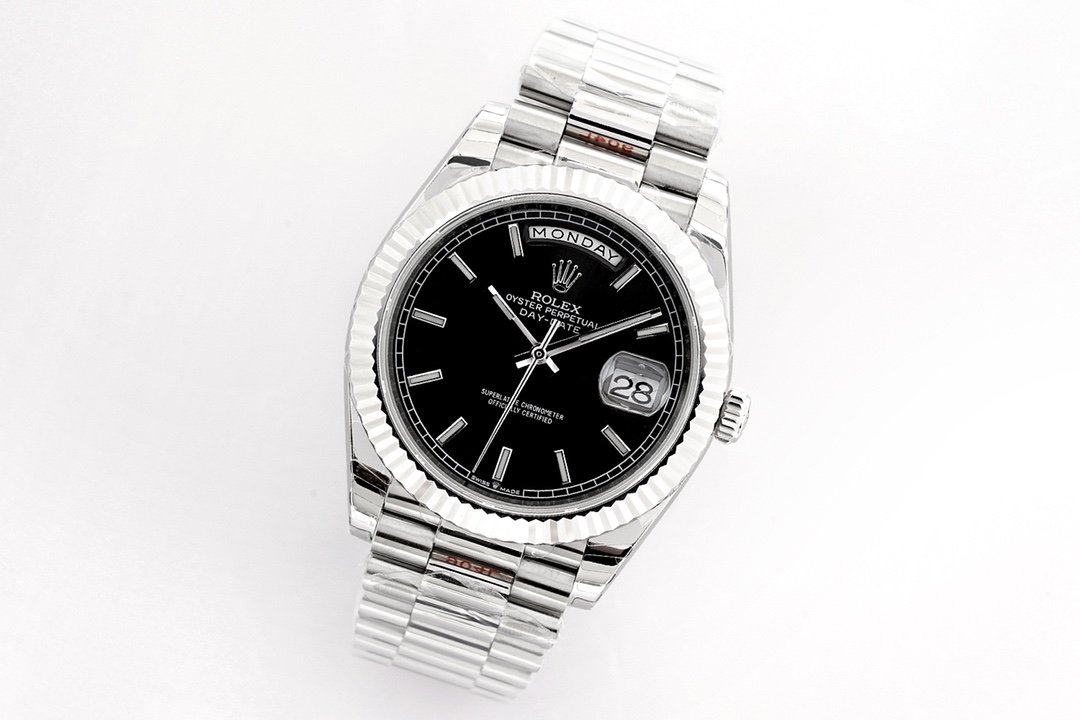 DayDate 40mm Flt Pres SS/SS Black/Stk EWF VR3255 – Image 7