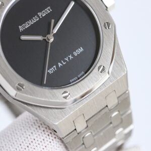 AP Audemars Piguet Royal Oak Women's Model - Image 3