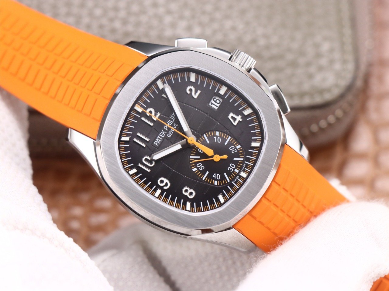 Aquanaut 5968 SS OMF Best Edition Gray Dial on Orange Rubber Strap A520 – Image 5
