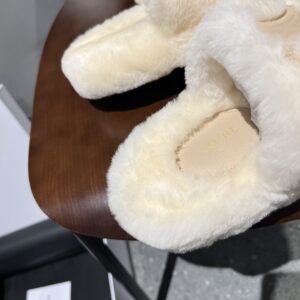 Celine Arc de Triomphe furry slippers - Image 4