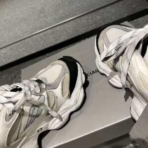 Balenciaga Cargo Sneaker - Image 18